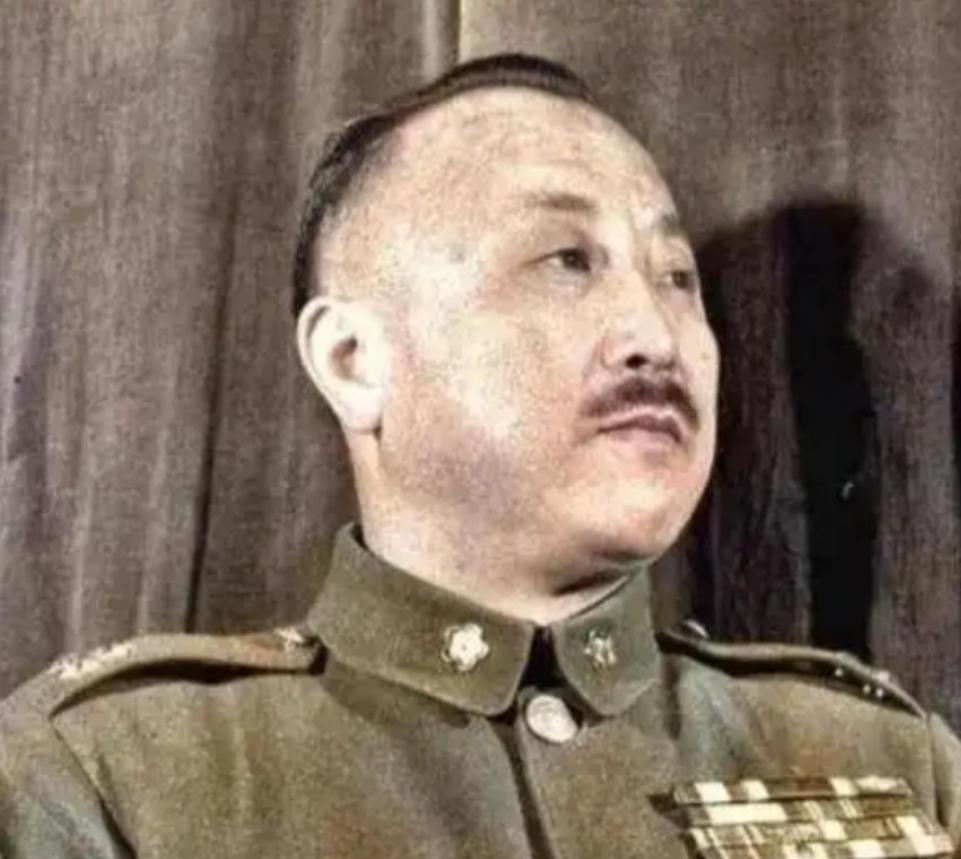 抗战时期，卫立煌给了八路军多少武器弹药？答案说出来可能超出不少人的想象——这位国