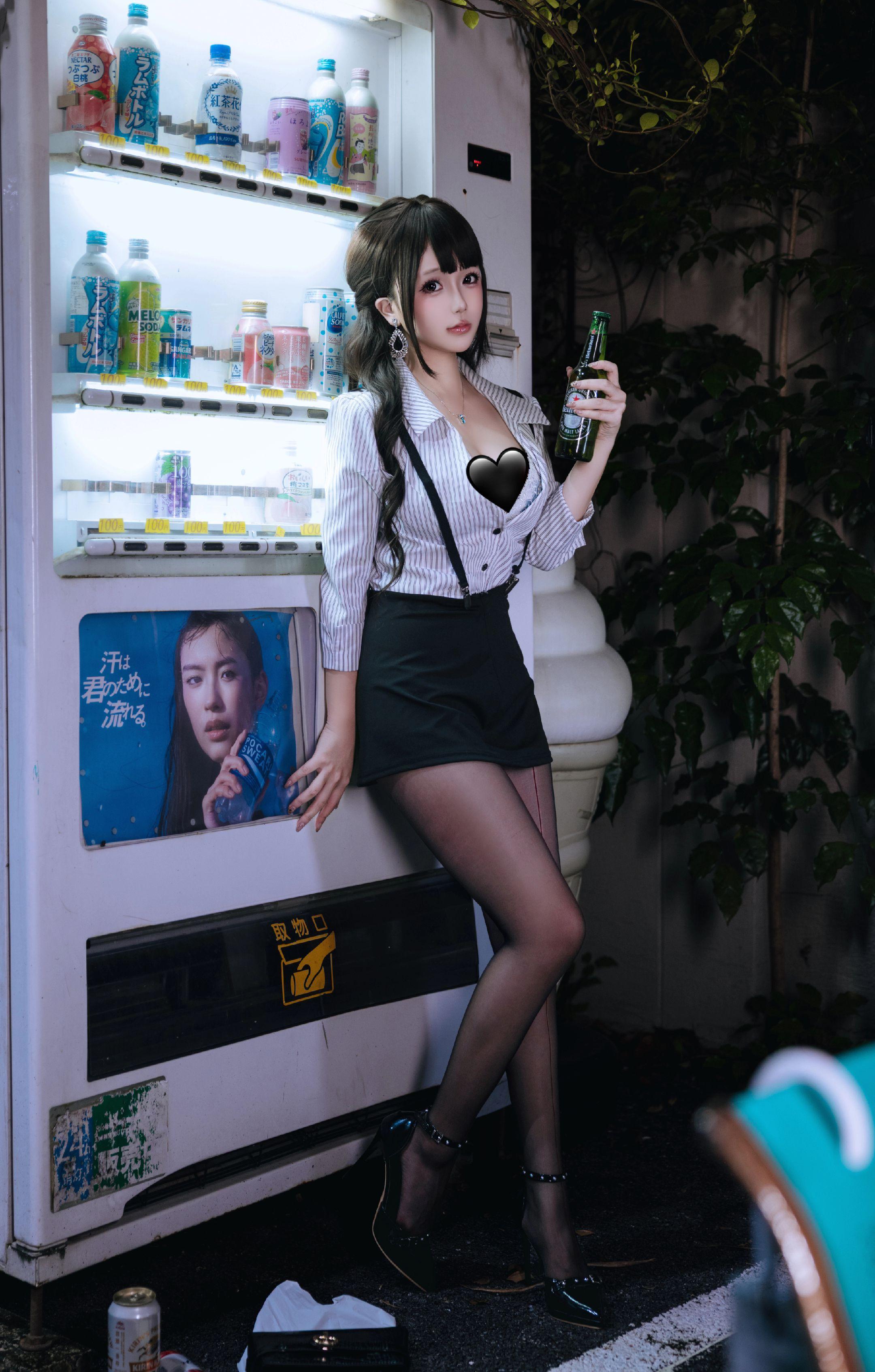 “佐藤先生，不要着急回家嘛，与我喝一杯”