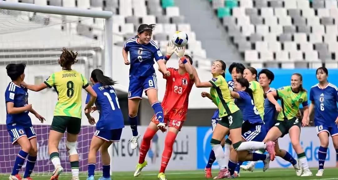 日本U17女足太猛啦！U17女足亚洲杯半决赛，日本U17女足摧枯拉朽4比0横扫澳
