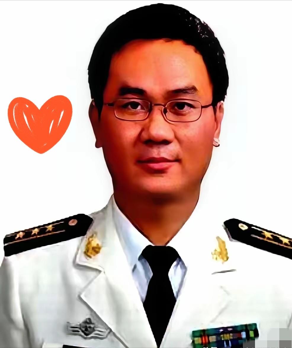 刚看这消息，我是真觉得有些“西方定论”就是用来打破的。福建舰才交接，47岁的鲁