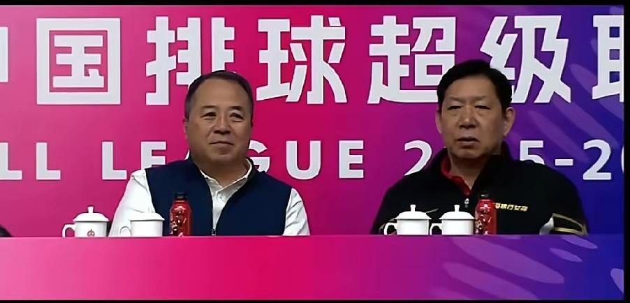 人走茶凉！天津女排主场迎战北京女排，嘉宾席上缺席李珊院长2月25日晚，202