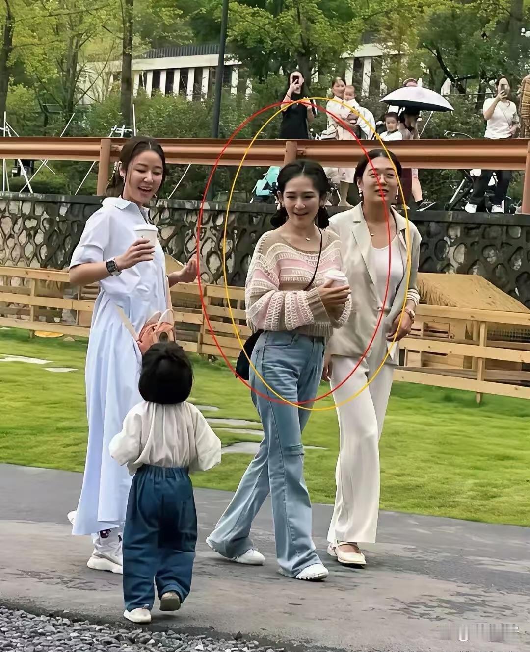我的天，谢娜真人居然长这样​​​
