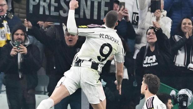 米体: 尤文希望续约留住弗拉霍维奇, 而戴维可能一月份离队