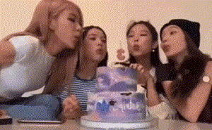 Lisa说朴彩英有口臭有点演我最近心情
