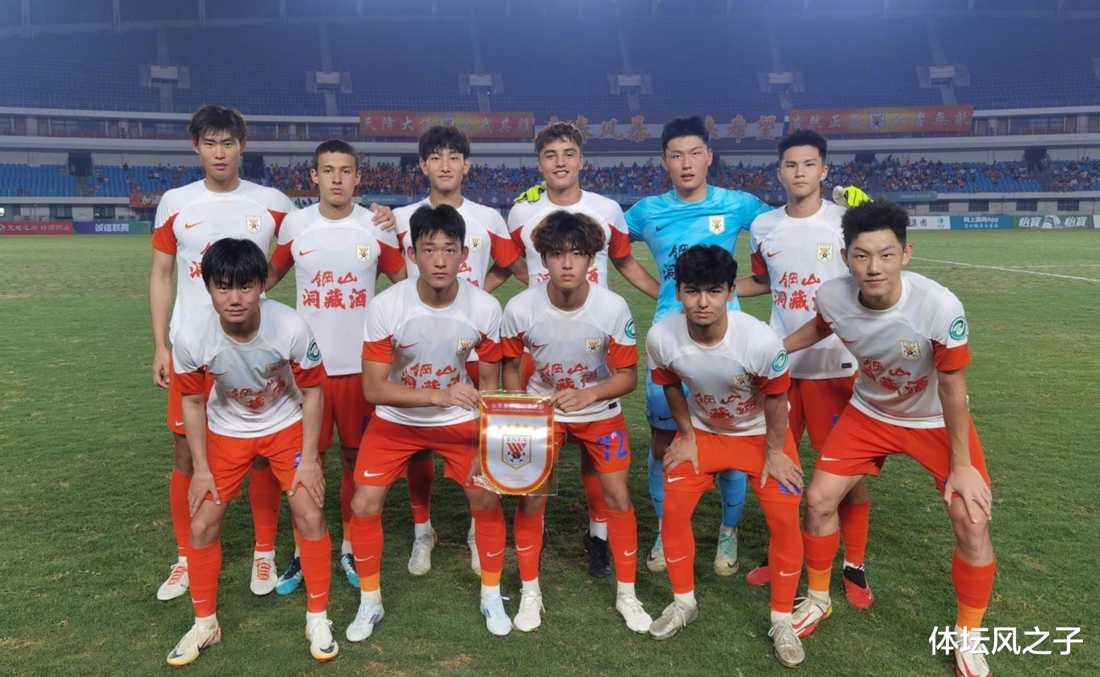 1-0,<em>韩鹏</em>让泰山看到争冠希望,围攻第二名球队,一人展现无限潜能