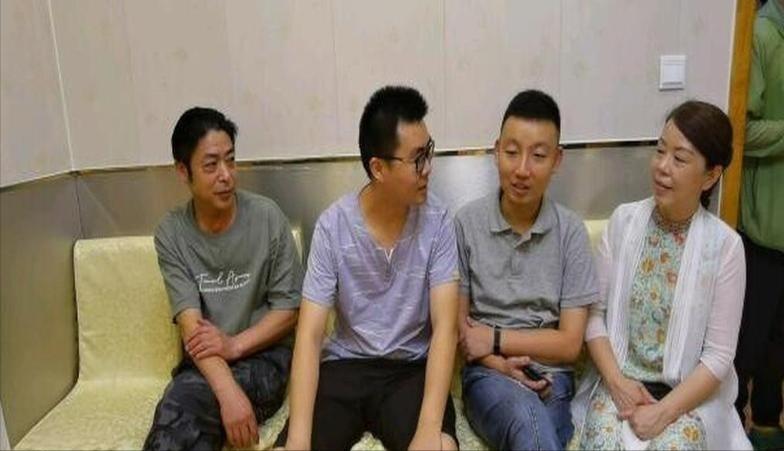 都在说亲情无价，但在真金白银的诱惑面前，多少人能真正做到不动心？最近的一件事，彻