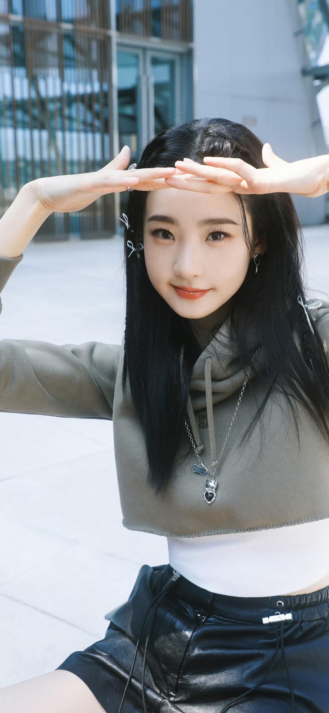 美女壁纸-第5980期-张艺凡