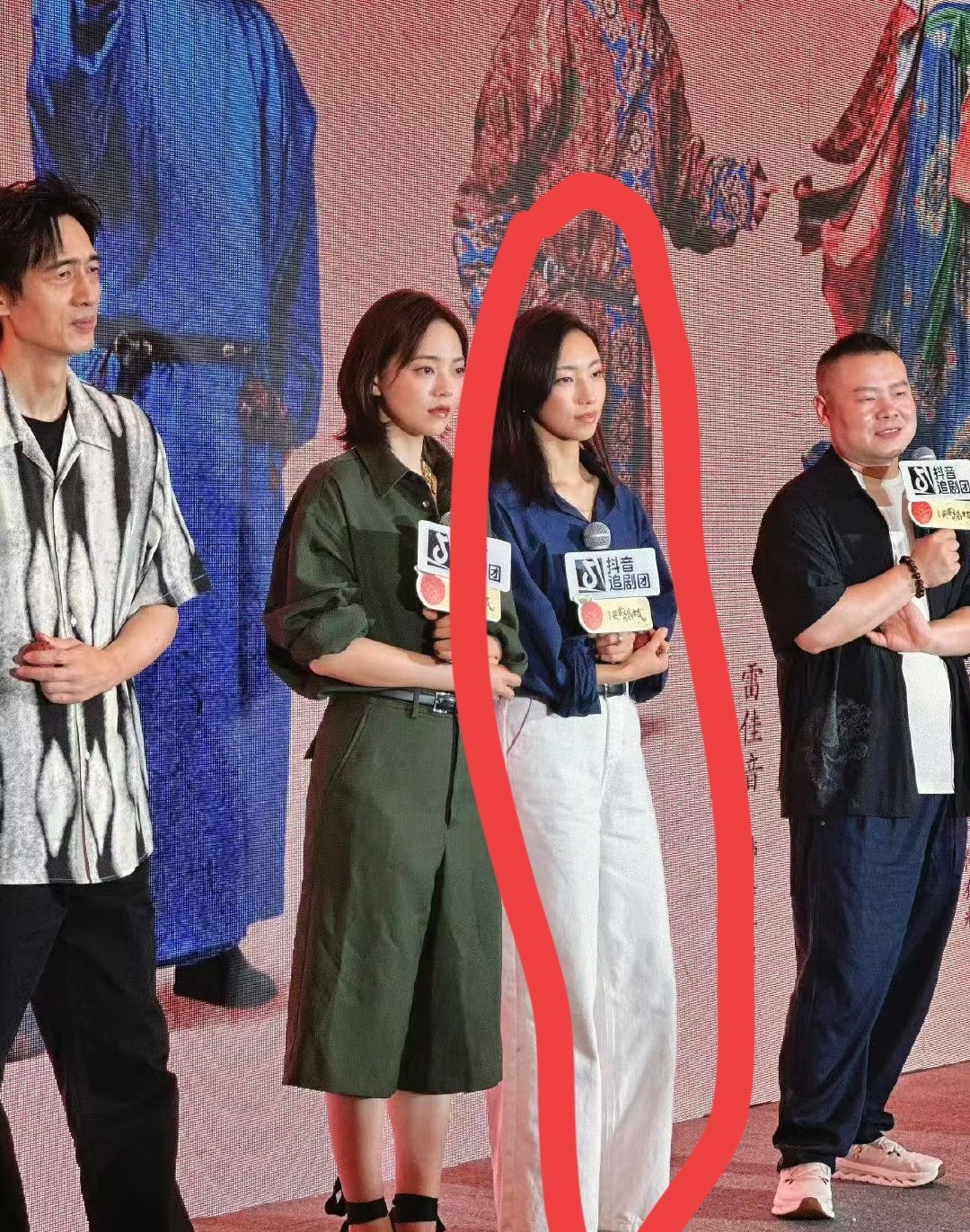 电视剧导演圈现在瑟瑟发抖辛辛苦苦拍出来的电视剧很有可能因为某个演员的负面问