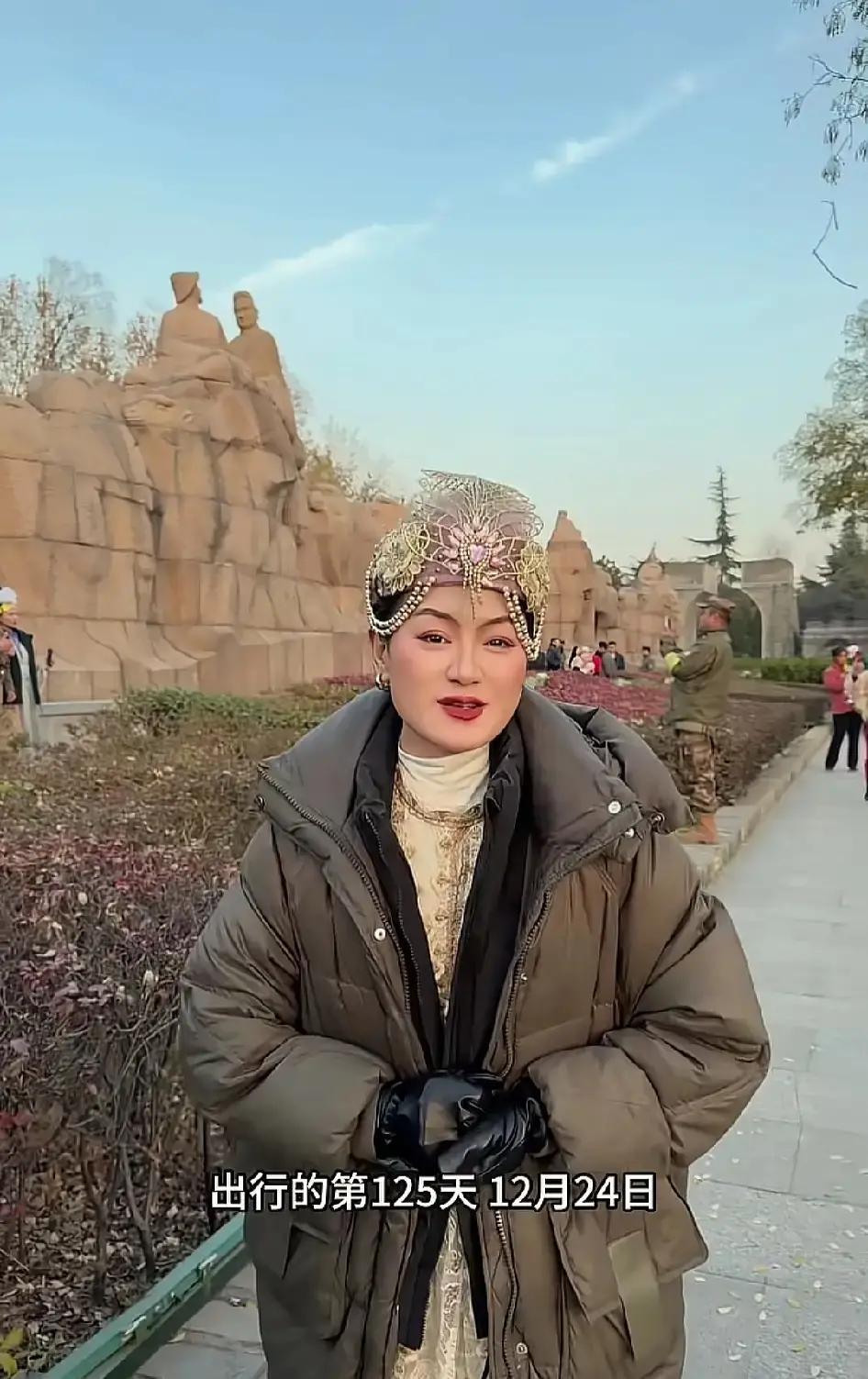 东天山驼队绕开西安那阵子，评论区全是陕西老哥在喊“长安不要面子的吗”我刷到的时候