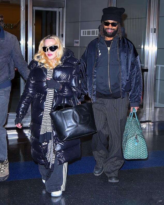 67岁的麦当娜和她29岁的小男友