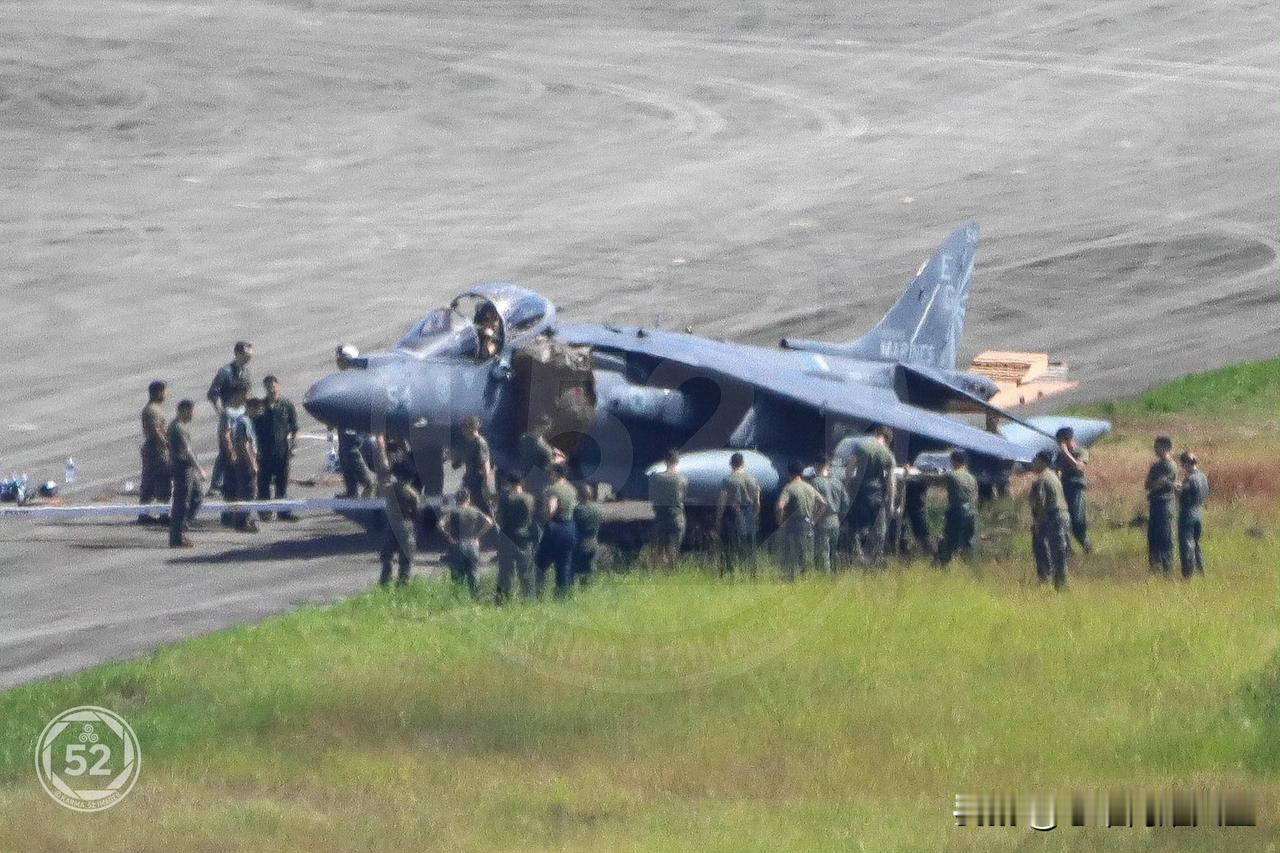 就这水平还要打委内瑞拉？鹰酱你抓紧时间回家跪搓衣板反省去吧...[捂脸哭][捂脸哭]