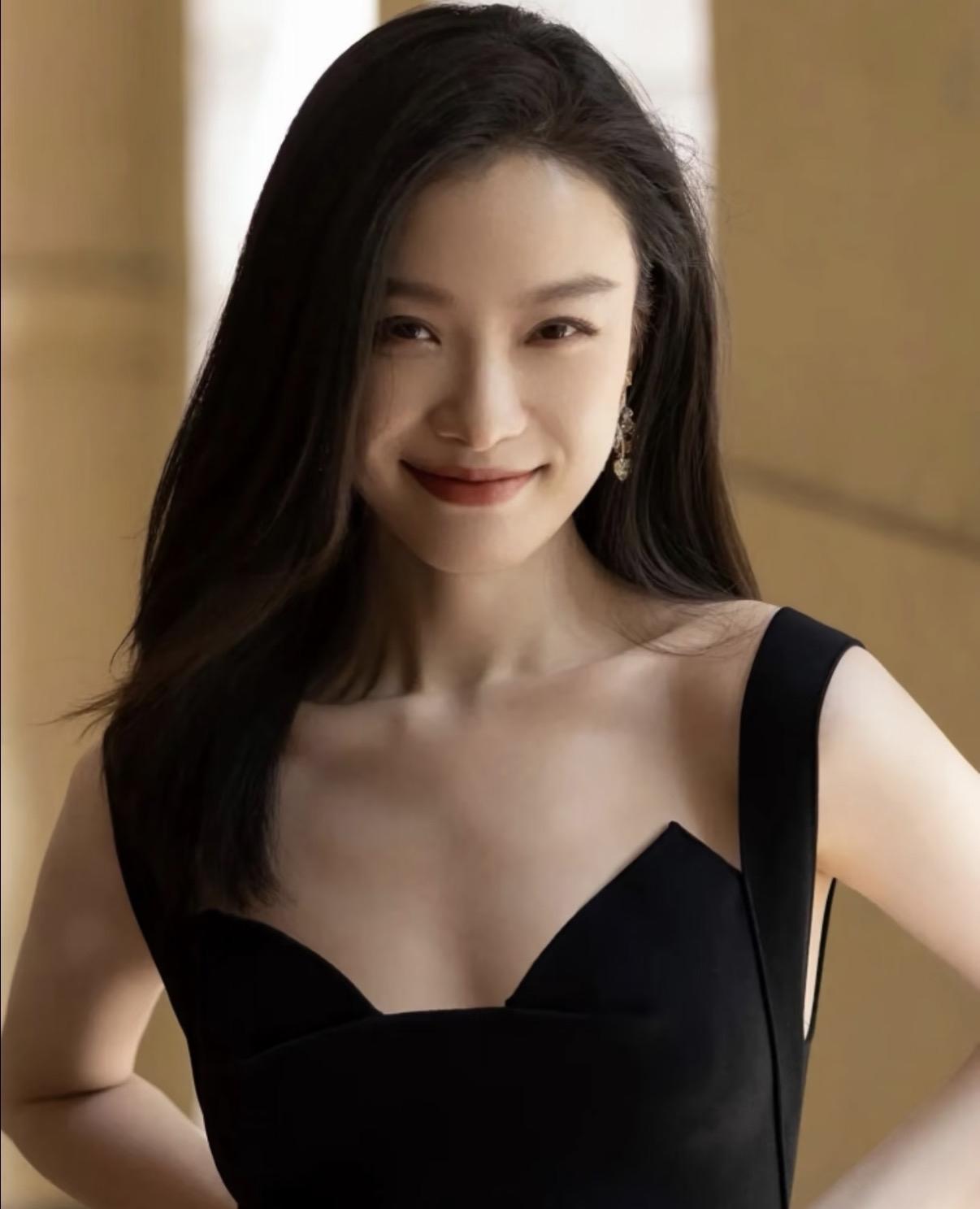 我可以接受倪妮38岁了，也可以接受倪妮不结婚不生孩子，但是我真的不能接受