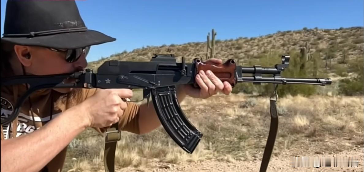 “中国93式自动步枪”，资深军迷没见过，生产厂家也没见过的神秘自动步枪！