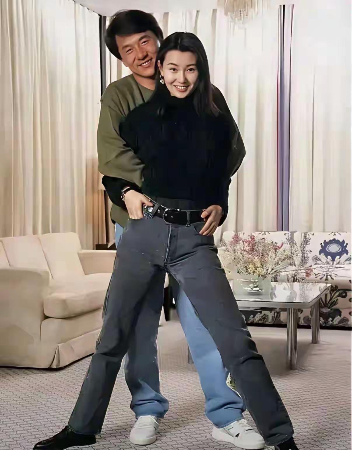 不得不说，张曼玉，为了成龙大哥，多少有点忍辱负重啊