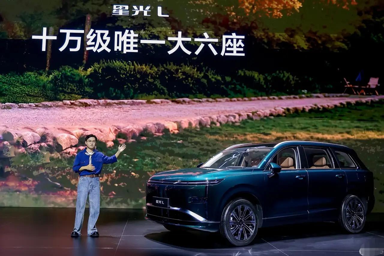 选车，可以闭眼入的四款15万级SUV：1、五菱星光L：中大型SUV，4980