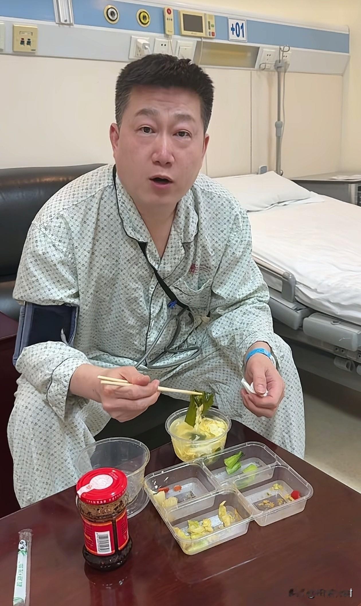 张鹤伦出院了吗？答案是，没有。此前张鹤伦说，集齐10万点赞量就出院，可是目前