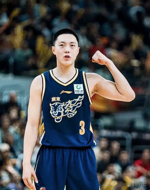 CBA常规赛半程过后，广东队三分命中数排名一览：01、奎因，44记