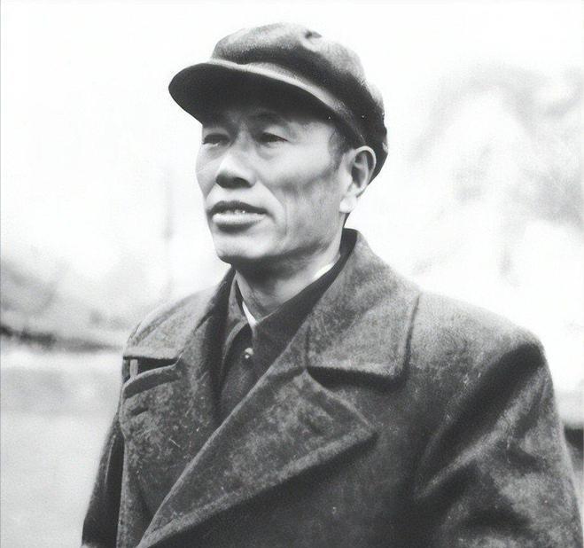1959年，有人问，彭德怀脾气大，志愿军中许多高级将领，包括副司令洪学智、韩先