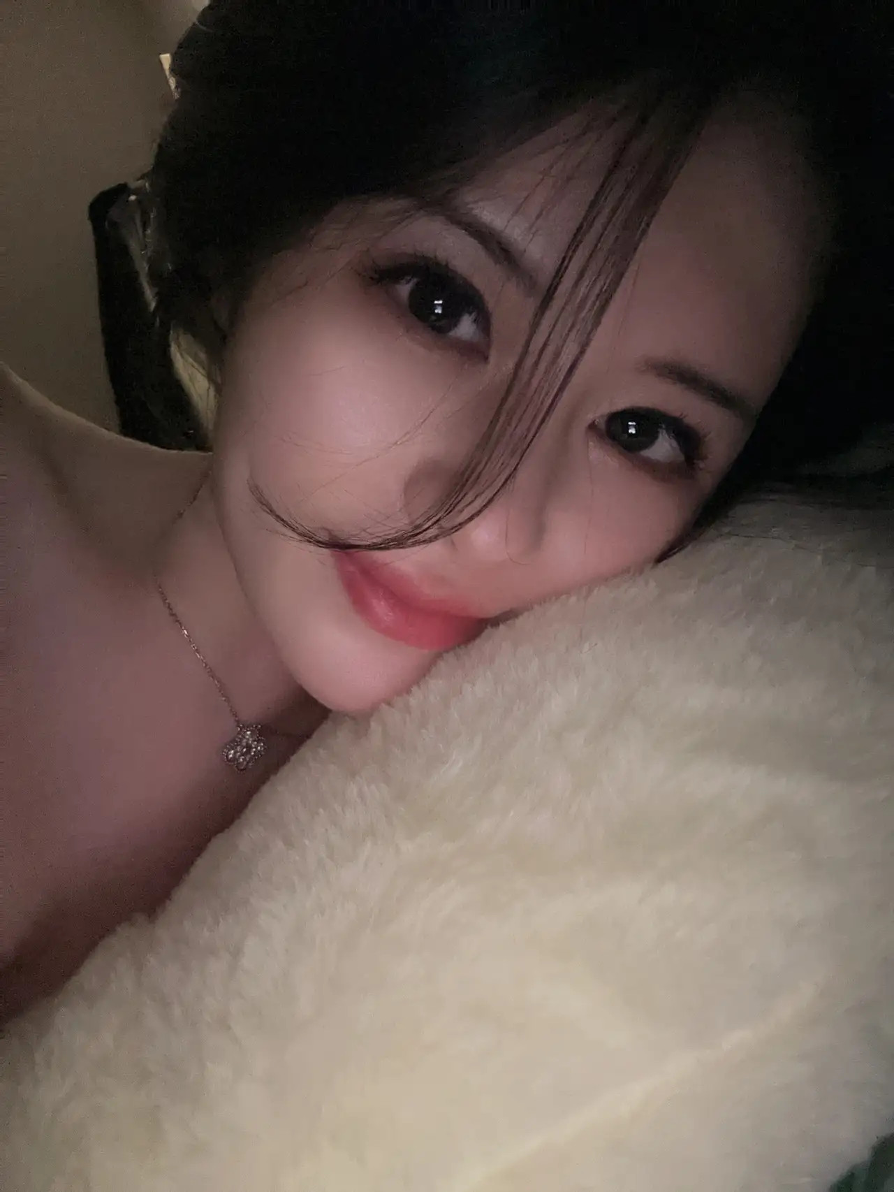 人与人之间的滤镜，不过是一双偏爱的眼睛​​​