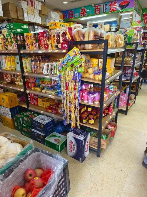 来打个赌。同一杯咖啡，外卖平台卖20元，你楼下卖17元。你会为了省这块3专门下趟