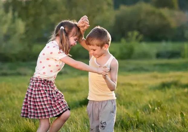 黄磊家的多多最近腿疼、肚子疼的厉害, 医生: 未必是坏事!
