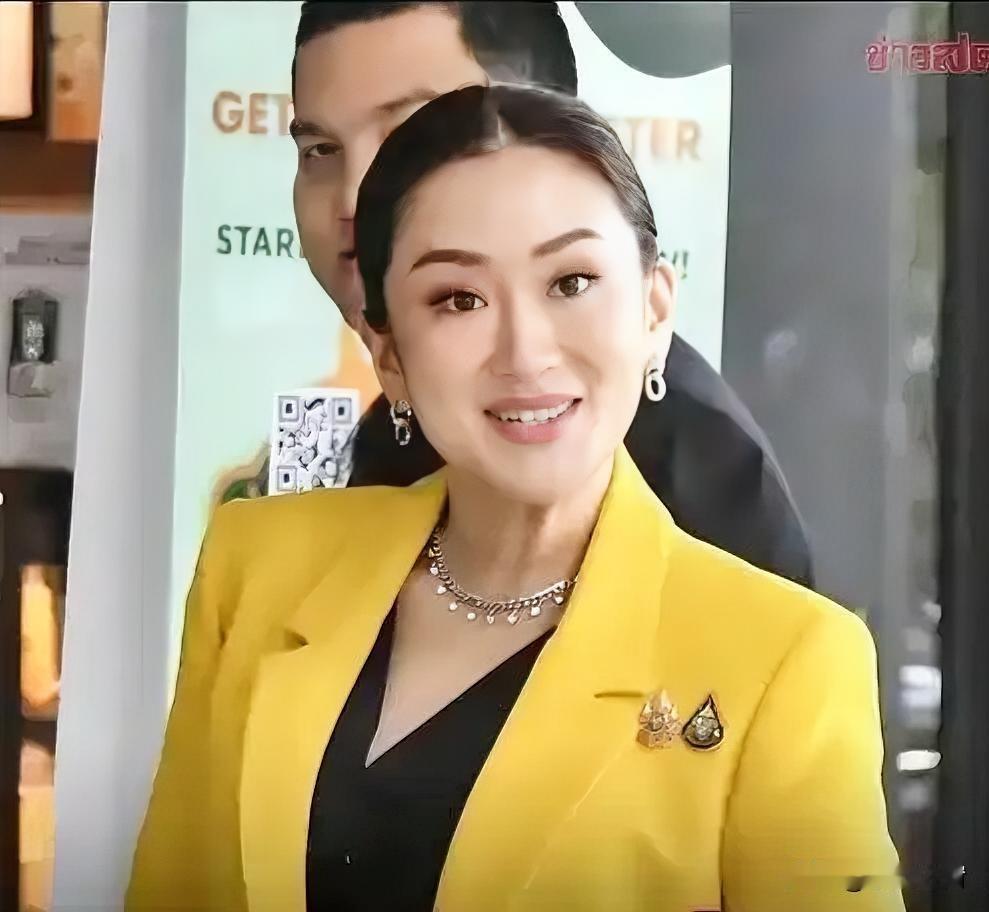 佩通坦这波是彻底“出局”了！为泰党新推的三个总理候选人里压根没她，说好的“政治新