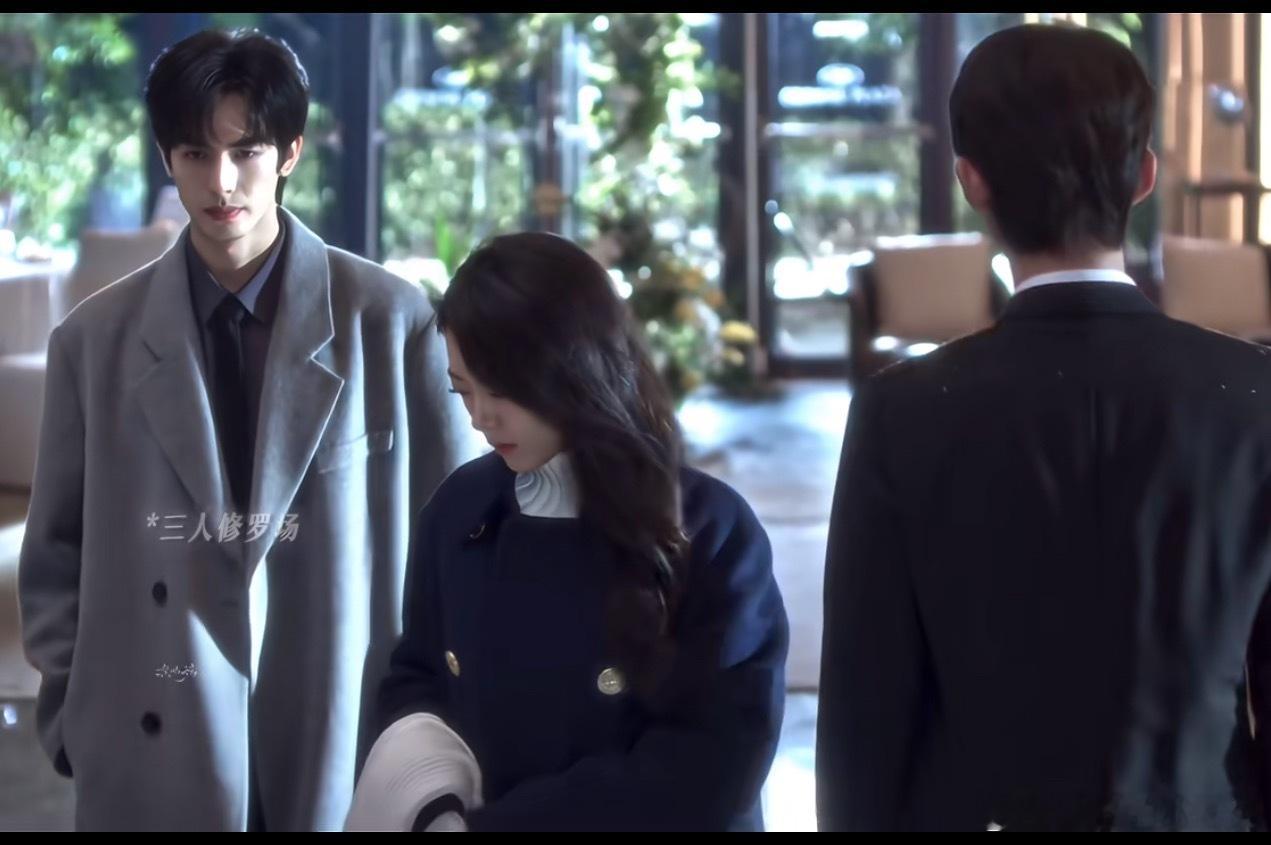 骄阳似我三人修罗场，“竹竿与双开门”、是个人都知道该选谁吧。谁懂，庄序长长一条真