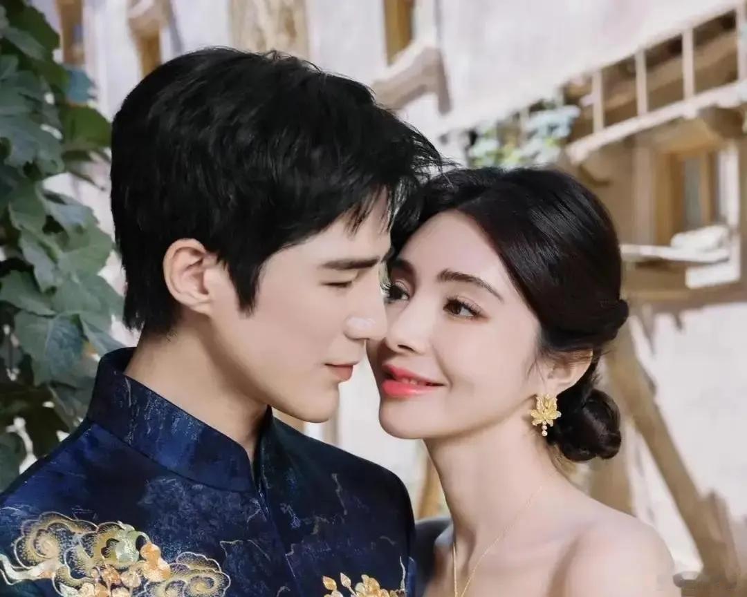 姜潮给麦迪娜补办的那场豪华婚礼背后其实是一笔精明透顶的商业账。两口子办完仪式，可