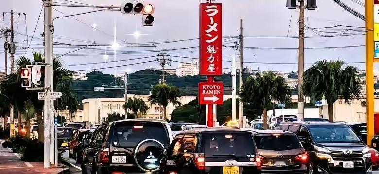 果不其然！美日又出来挑事了——近期，两国突然翻出《冲绳返还协定》大做文章，明里暗