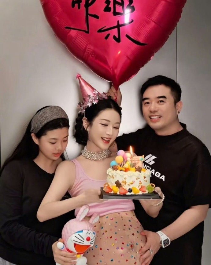 薇娅孕照，爱情事业两不误。薇娅孕照​​​