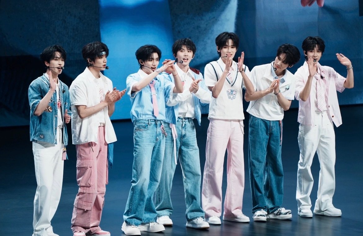 时代少年团画画水平时代少年团好会画画每一个都画的好好，太会了吧