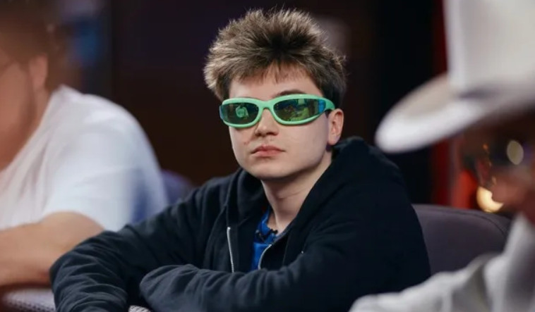 RAMZES666向水友解释自己为何完全没有复出的打算，他称自己的直播收入完全不