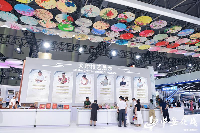 #合肥不追风口先修跑道再等飞机#【宛新平：世界制造业大会何以“常办常新”？】#世界为什么一次次把目光