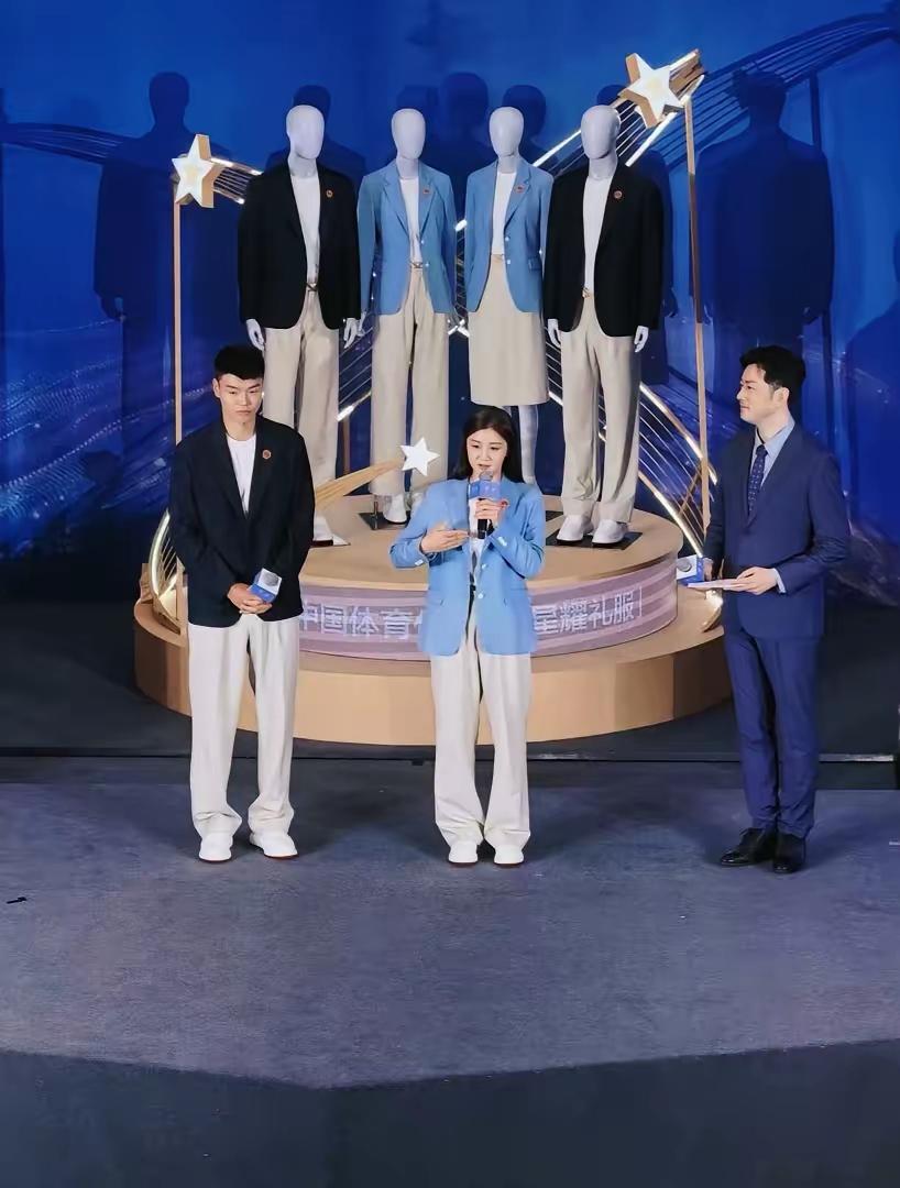 亚运会礼服发布会邀请陈梦出席，被网友直呼组委会眼光绝佳，不少人感慨就连往年饱受讨