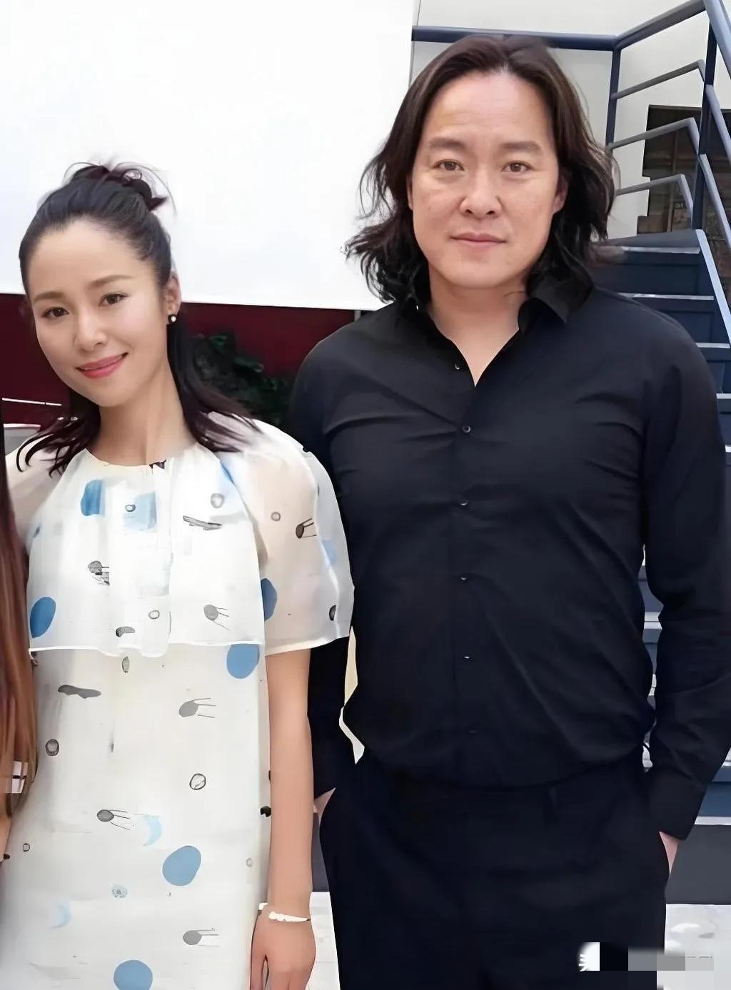 江一燕官宣离婚,好奇查了一下她前夫,真没想到啊,原来她的前夫就是那个曾经在