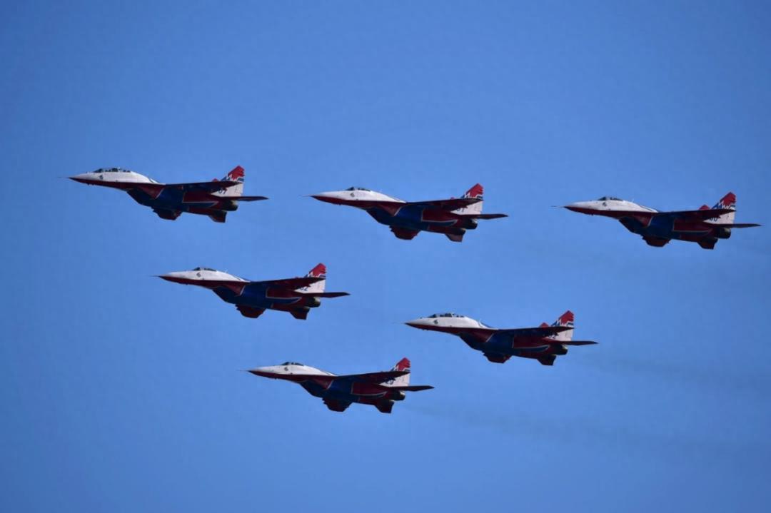 乌克兰这次被击落的F-16有点滑稽，准确地说是被累死的。 6月29日，乌克兰