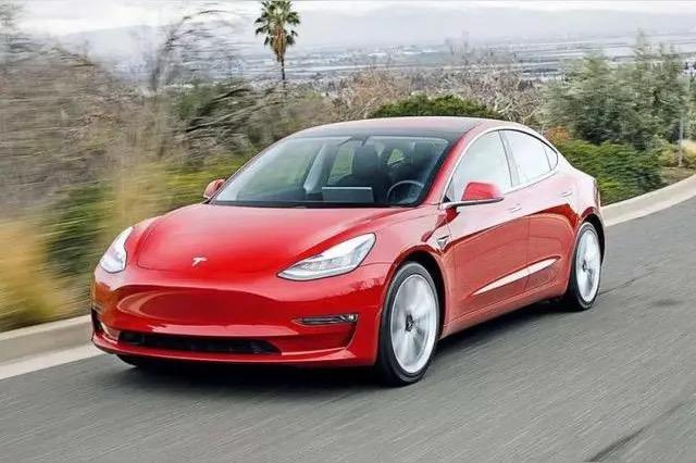 平心而论，特斯拉究竟好不好？我现实中认识的几个朋友，年龄在22-35岁之间，