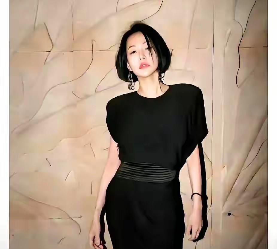 其实汪小菲这辈子最应该感谢的人是小S。要不是小S天天撺掇她姐离婚，又“热心”给