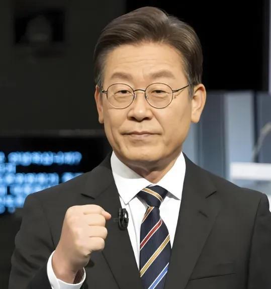 李在明：尹锡悦被判处终身监禁，不应赦免。财联社6月1日电，据韩媒报道，韩国共同