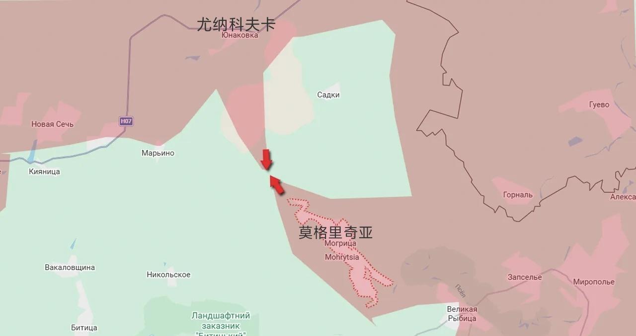 俄军北部集群从尤纳科夫卡以南和昨天占领的莫格里齐亚同时发起向心攻击，对乌克兰苏梅