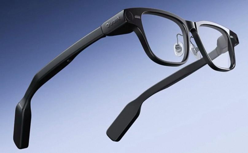 当Meta还在为Ray-Ban智能眼镜的亮度、厚度与佩戴感反复妥协时，夸克AI眼