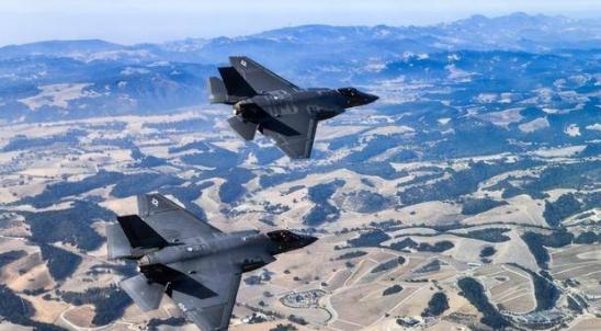 美军闪电撤离，伊朗或变天，特朗普开始担心：中方抄了美军后路最近，美国一边忙着撤