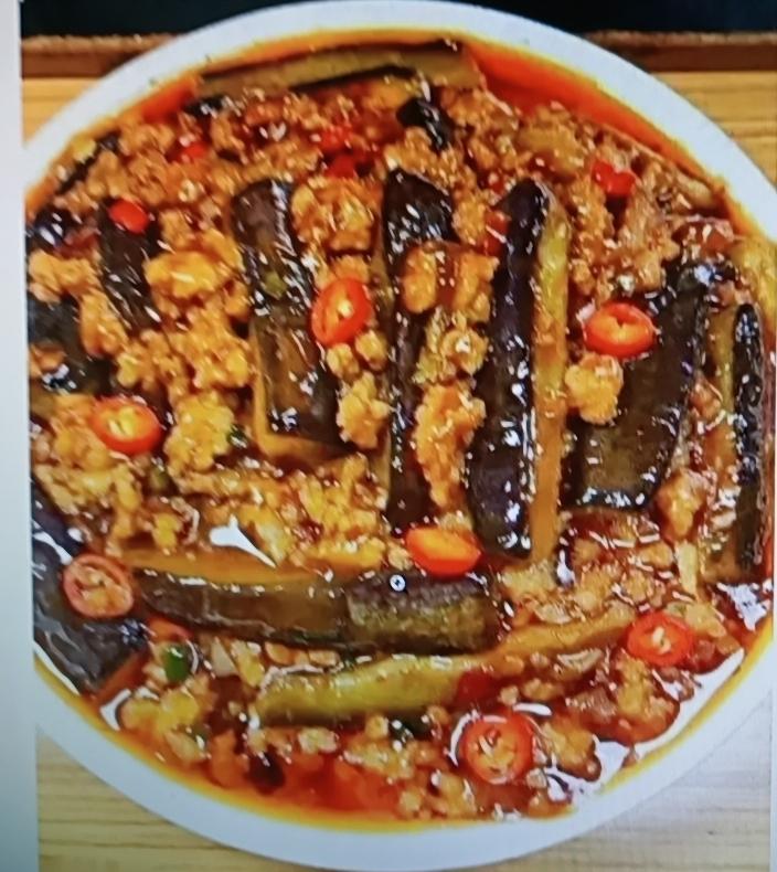 都说心脏决定寿命，50岁后可得好好保养，这八样食物别舍不得钱，越吃越年轻。深海