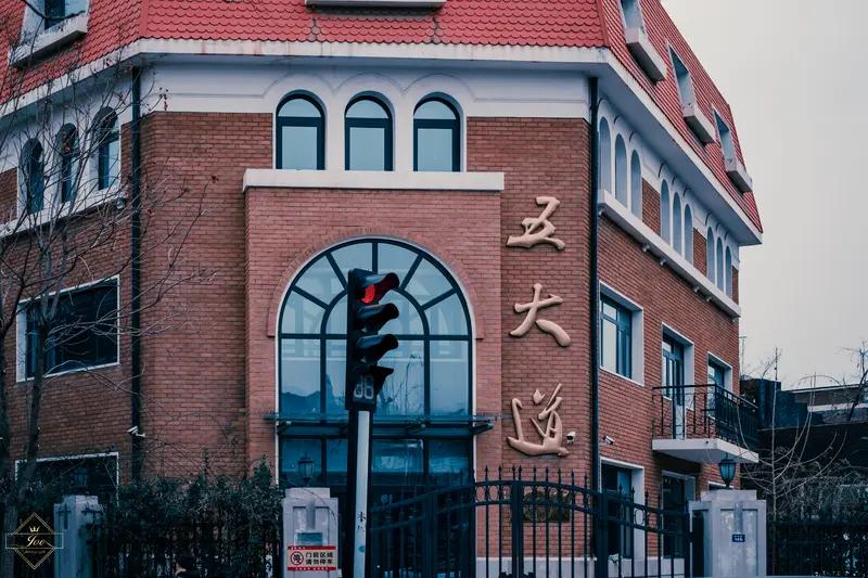 天津作为老牌工业城市，诞生过诸多我国的“第一”，像北京牌电视便是其中之一，此外，