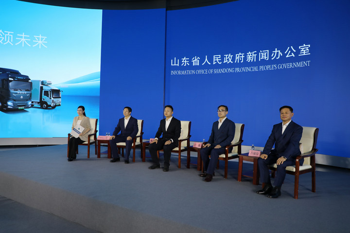 四代高压实磷酸铁锂产品性能提升, 较一代二代产品进步明显