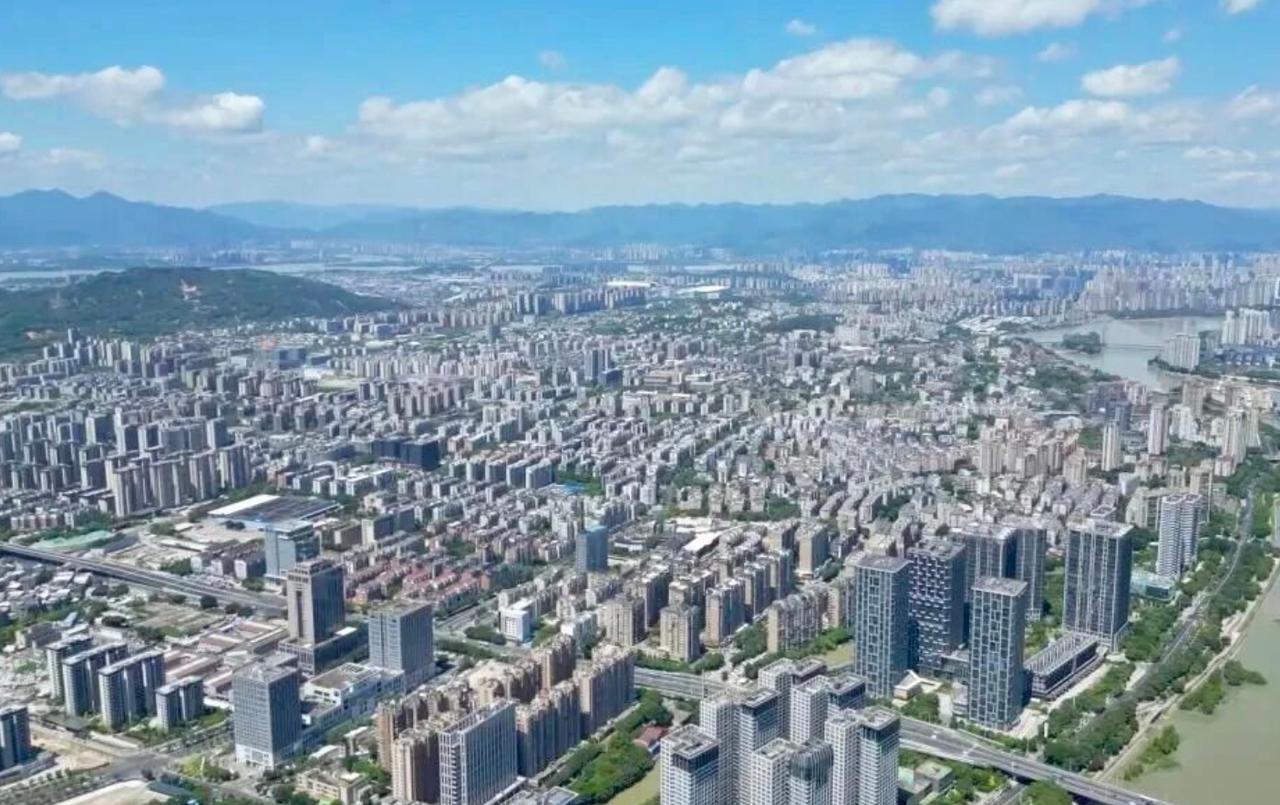 楼市回暖？福州楼市摆脱淡季惯性数据显示，今年1至3月，福州商品住宅网签销售面