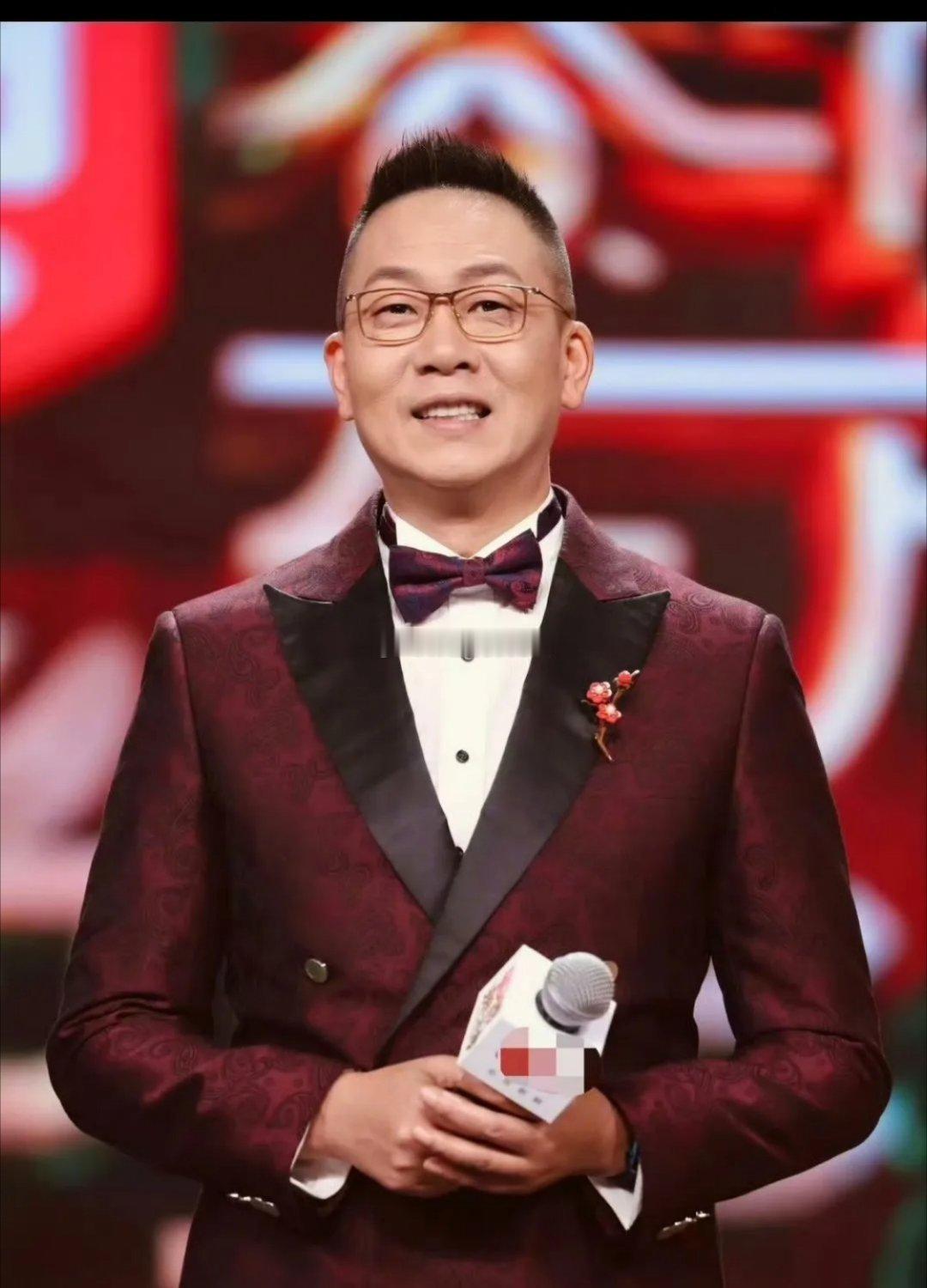 近日，东方卫视主持人林海看完周星驰新作《功夫女足》后，直言影片难看并晒出票根，称