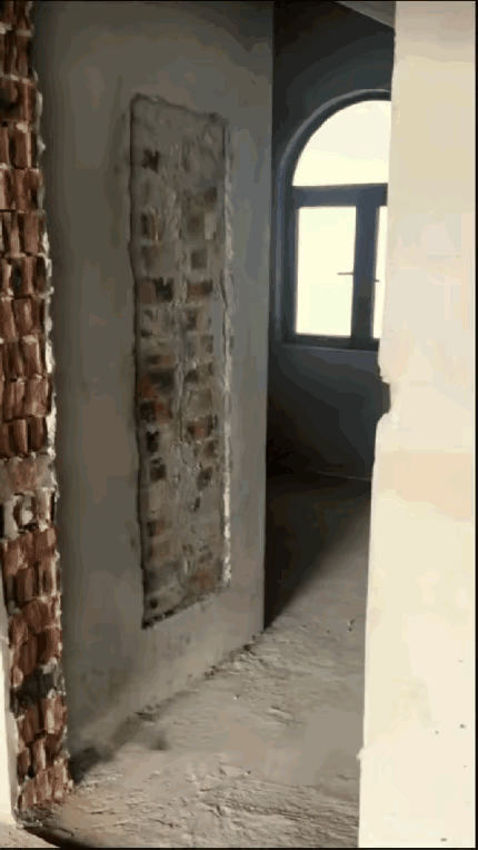 这到底是巧合，还是隐藏在岁月深处的秘密？广西这位女子本以为买到一套心仪的顶楼复式