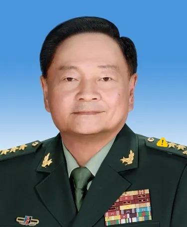 刷到这条消息时我沉默无语了！说心里话，他们愧对国家，愧对人民，愧对人民军队，