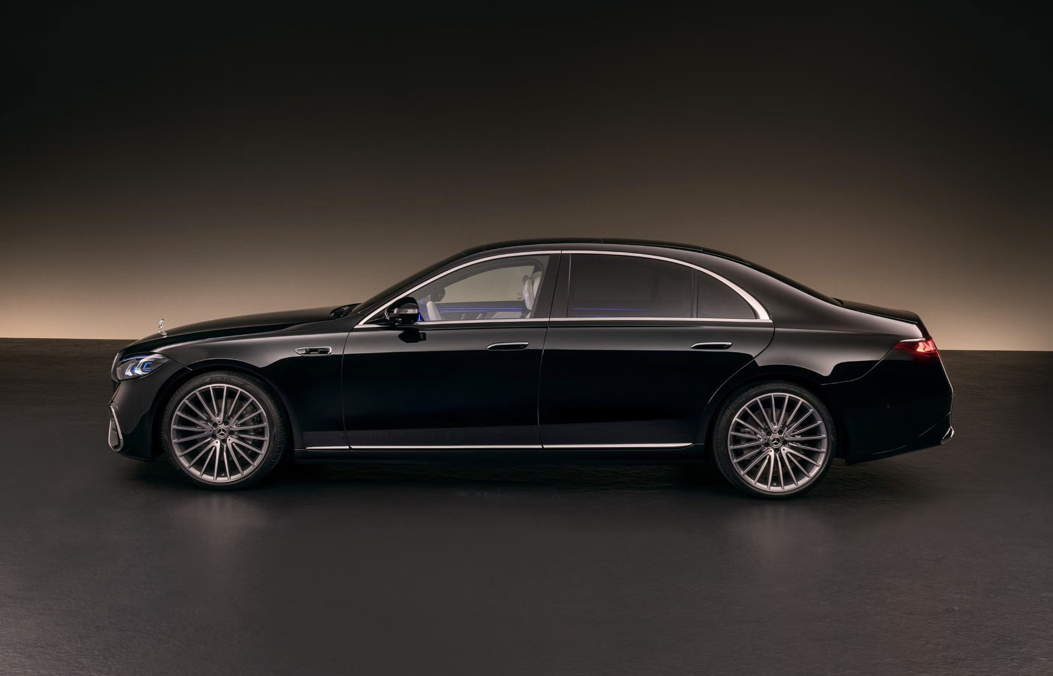 全新奔驰S级！真的越改越没有气场了2027款S级官方称“超过一半零部件为全